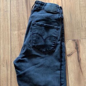 Black Levi 721 High Rise Skinny Jean